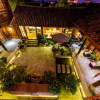 Отель Lijiang Bairui Vacation Hotel, фото 1