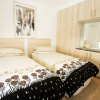 Отель Beach House Units - 3, фото 3