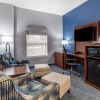 Отель Comfort Suites near Birkdale Village- Huntersville, фото 3