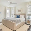 Отель Hiker House by Avantstay Beachy 4BR w/ Communal Pool + Porch, фото 36