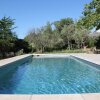Отель Villa croix du sud with swimming pool and park in Marseille Chalet 4, фото 11