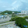 Отель Sky Suite-2 Rooms-Atari Game-5min Drive to Imago/SuteraAve/Gaya Street, фото 1