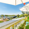 Отель Golden Walls Homestay, фото 16