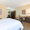 Отель Candlewood Suites Louisville - NE Downtown Area, an IHG Hotel, фото 3