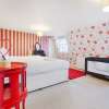 Отель The Wonderland Townhouse - Amazing Alice in Wonderland 8BDR Home, фото 3