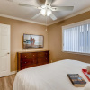 Отель Awesome Family Friendly Beach Home - 1 Block To Ocean - 3BR/2BATH - Self Check In! (C1), фото 21