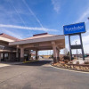Отель Travelodge by Wyndham Pueblo (Ex. Ramada by Wyndham Pueblo), фото 1