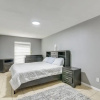 Отель Quaint Houston Townhome ~ 5 Mi to NRG Stadium!, фото 14