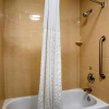 Отель Comfort Suites At Eglin Air Force Base, фото 9