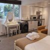 Отель Charming Studio Rutland Point Holiday or Work, фото 2