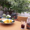 Отель Marble Cool 2-Bedroom Down Town Yard House, фото 6