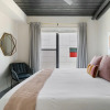 Отель Mid Main Lofts 6424 Cool Designer 1BR Loft Midtown, фото 6