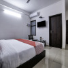 Отель Crown Residency by OYO Rooms, фото 8