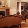 Отель Vancouver Airport Luxury House в Ричмонде