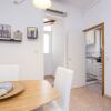Отель Madrona Apartment, фото 9