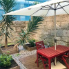 Отель Low Cost Parking - Private Garden - Almada 392, фото 7