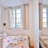 Отель Escapade en Amoureux T2 luxueux, Love Room avec balnéo, 60m gare - hypercentre - La Porte Bleue 4, фото 4