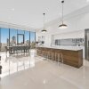 Отель Melbourne City Apartments Panoramic Skyview Penthouse, фото 30