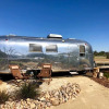 Отель Silver Lining Airstream Trailer Camp, фото 1
