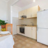 Отель Bulat Sea View Apartments, фото 7