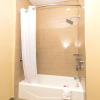 Отель Econo Lodge Inn & Suites East, фото 48