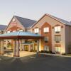 Отель Comfort Suites Northside Hospital Gwinnett в Лоренсвилле