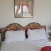 Отель Hillcrest Guest House USVI в Сент-Джонсе
