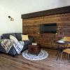 Отель Lazy Acres Farm And Suites, фото 6