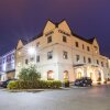 Отель Clybaun Hotel Galway в Голуэе