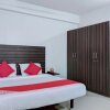Отель OYO 10525 Varcity Abra Madiwala, фото 7