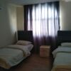 Отель Neat Two Bedroom Apartment Close City, фото 2