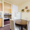 Отель ELIZA, 2BDR Melbourne Apartment, фото 10