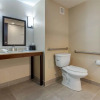 Отель Comfort Inn & Suites, фото 9