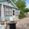 Отель Ms. Bunny's Bungalow 2 Bedroom Home by RedAwning, фото 17