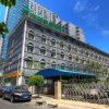Отель GreenTree Alliance Beijing West Railway Station North Square Hotel, фото 1