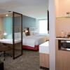 Отель SpringHill Suites by Marriott East Lansing University Area, фото 3