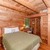 Отель Creekside 2 Bedroom Cabin by RedAwning, фото 6