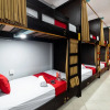 Отель RedDoorz Hostel near Trans Studio Mall, фото 2