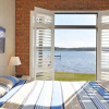 Отель The Studio on the Lake @ Fishing Point, Lake Macquarie - honestly put the line in and catch fish, фото 1