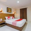 Отель OYO 919 Hotel Kalisma Syariah Near RS Pelni, фото 2
