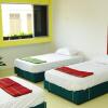 Отель Sayang-Sayang Youth Hostel, фото 4