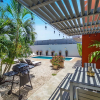 Отель Stunning Modern Home, Near Beaches Full AC, фото 28