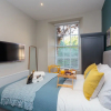 Отель Lovely Apartment Beneath Edinburgh Castle, фото 7
