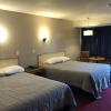 Отель Voyageur Motel, фото 2