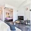 Отель Modern Condo in Historic Fort York, фото 6