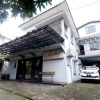 Отель RedDoorz Plus near Undip Tembalang, фото 27