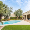 Отель Upscale W/ Pool, Chefs Kitchen & Stables 6 Bedroom Home, фото 16
