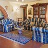 Отель Blissful Holiday Home in Castiglione del Lago With Swimming Pool, фото 11