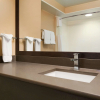 Отель Days Inn & Suites by Wyndham Brandon, фото 7