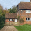 Отель Bere Cottrage -Beamed 400 year old cottage, giving you a taste of the Garden of England, фото 21